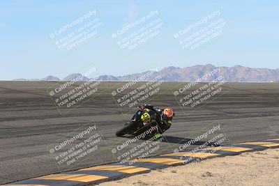 media/Dec-08-2024-CVMA (Sun) [[267e5a7075]]/Race 2-Amateur Supersport Open/